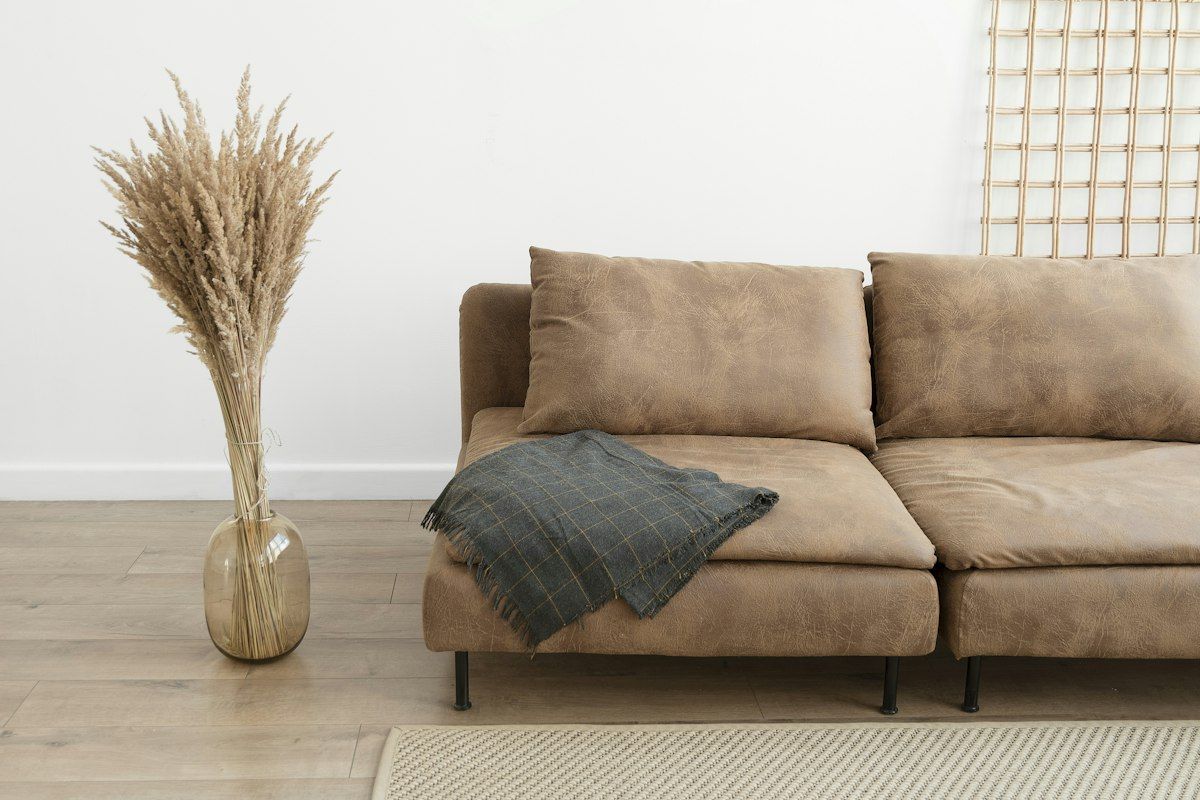 Chọn sofa cho căn hộ nhỏ: kích thước, chất liệu và 5 lỗi thường gặp